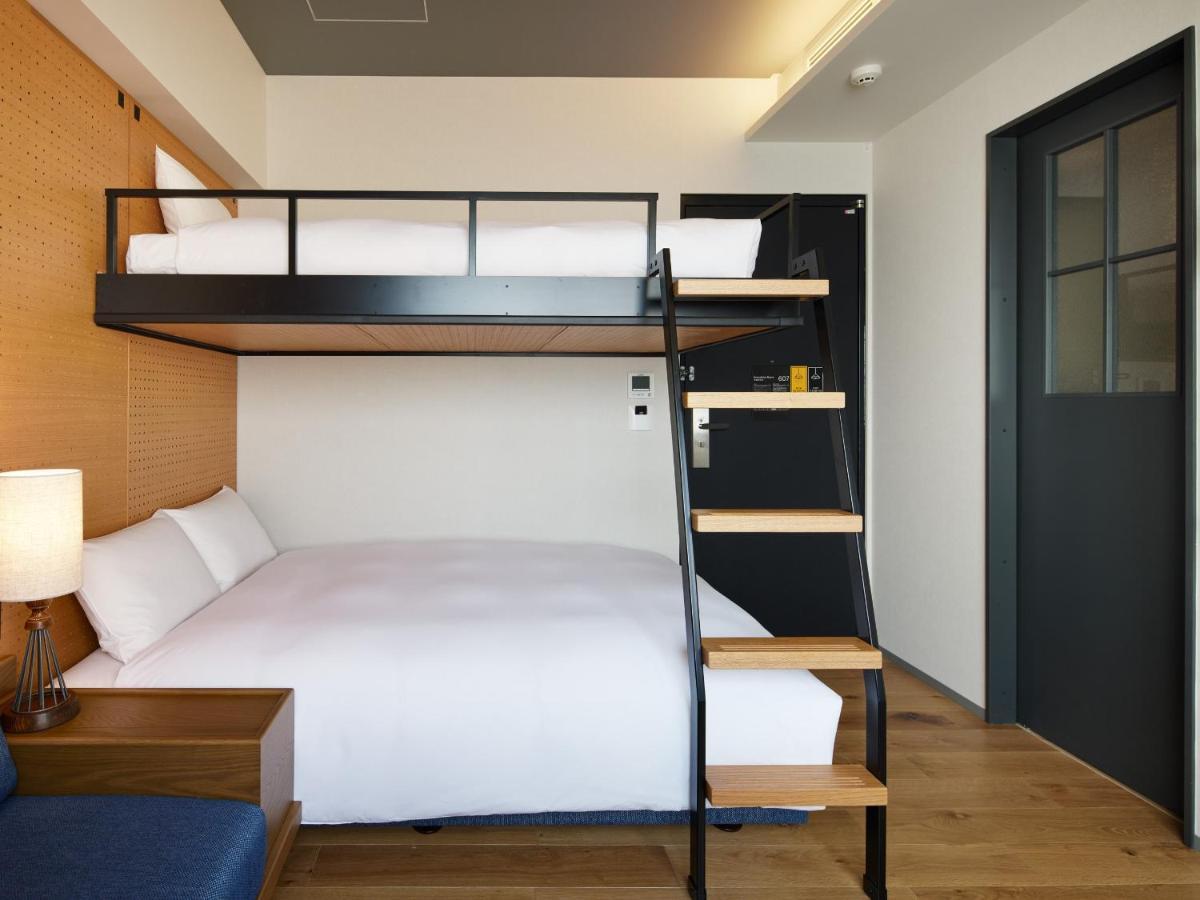 Hotel Lamp Light Books Fukuoka 3*