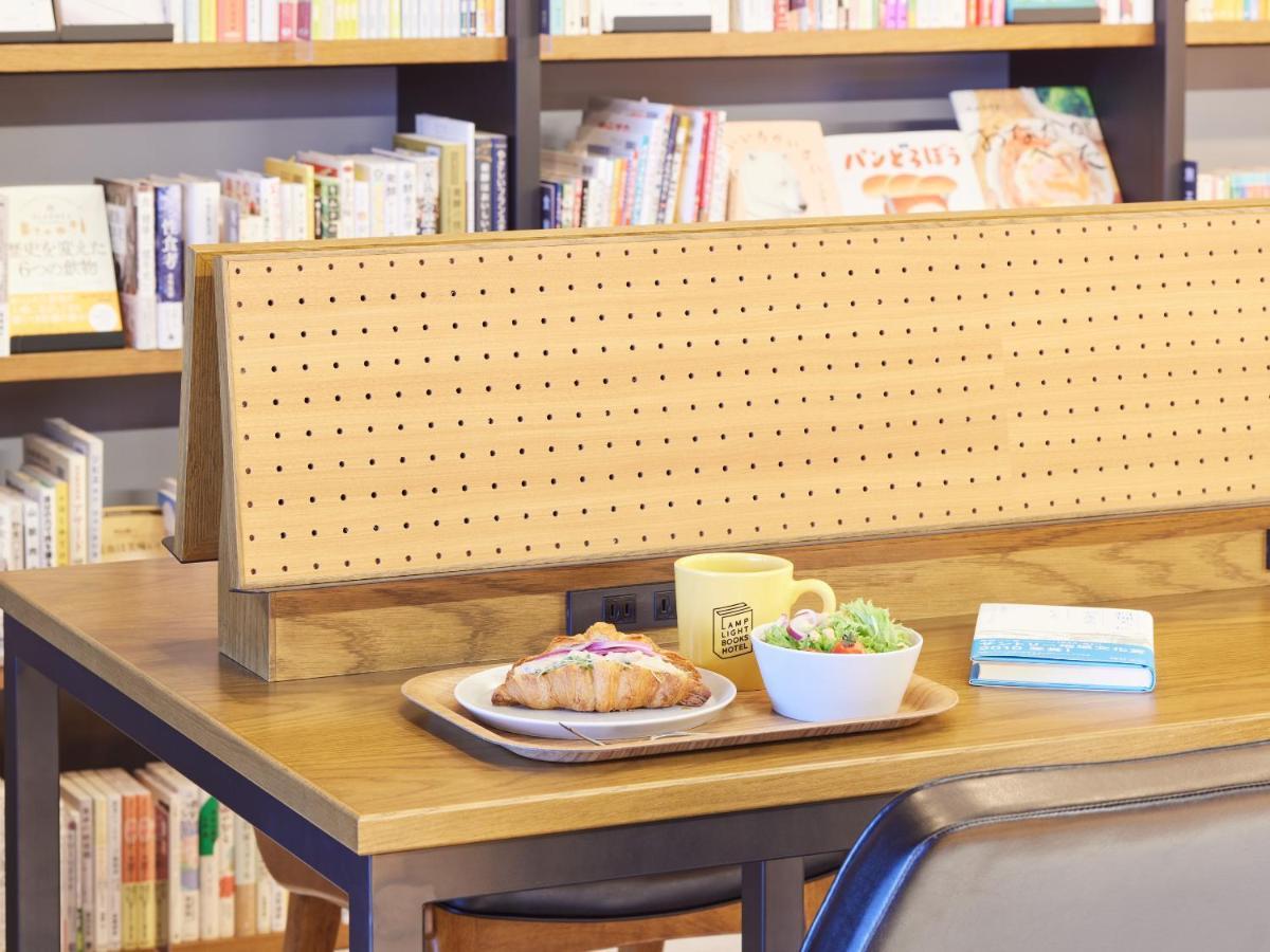 Lamp Light Books Fukuoka